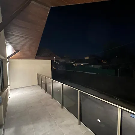 בית אירוח Flat *